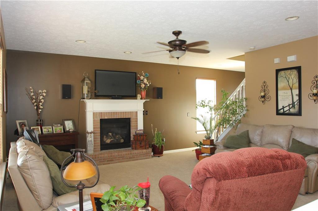 8225 Elsen Ridge Avon, IN 46123 - Photo 8 of 22 Gallery Image 8
