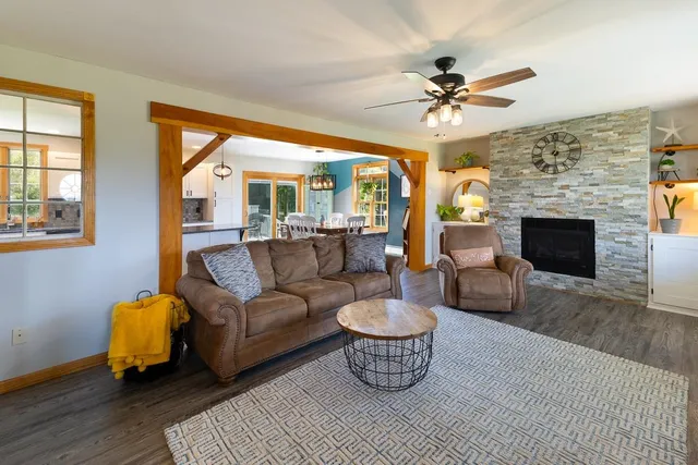 $679,000 | 2 Maynard Court, Grand Isle, VT 05458