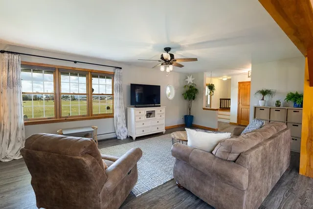 $699,000 | 2 Maynard Court, Grand Isle, VT 05458