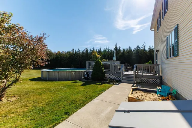 $679,000 | 2 Maynard Court, Grand Isle, VT 05458