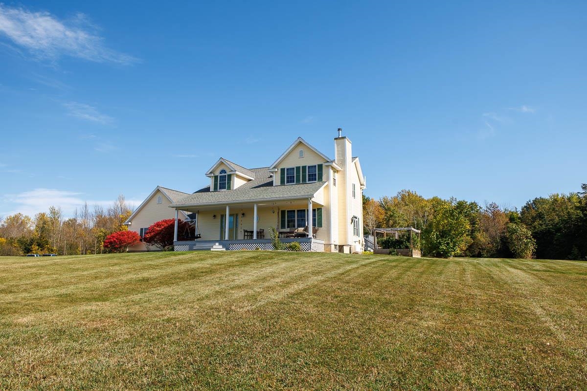 2 Maynard Court Grand Isle, VT 05458 - Photo 4 of 60