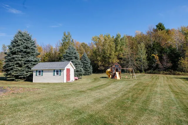 $699,000 | 2 Maynard Court, Grand Isle, VT 05458