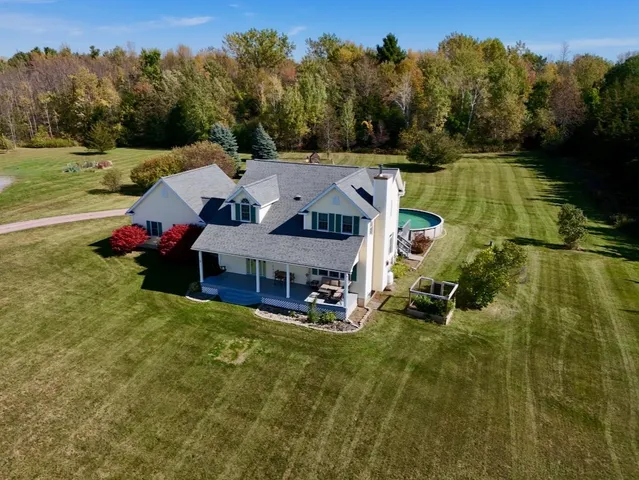 $679,000 | 2 Maynard Court, Grand Isle, VT 05458