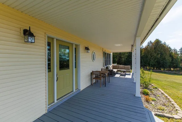 $679,000 | 2 Maynard Court, Grand Isle, VT 05458