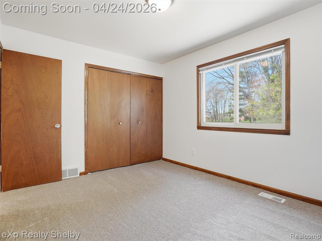 49301 Schoenherr Road Utica, MI 48315 - Photo 21 of 47 Gallery Image 21