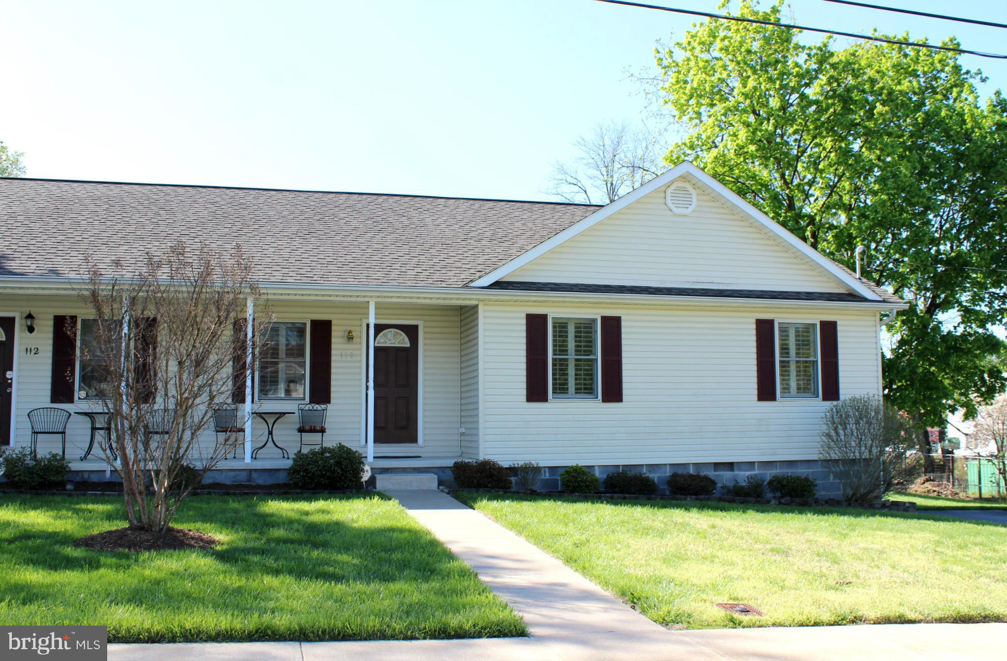 Duplex with Front Porch