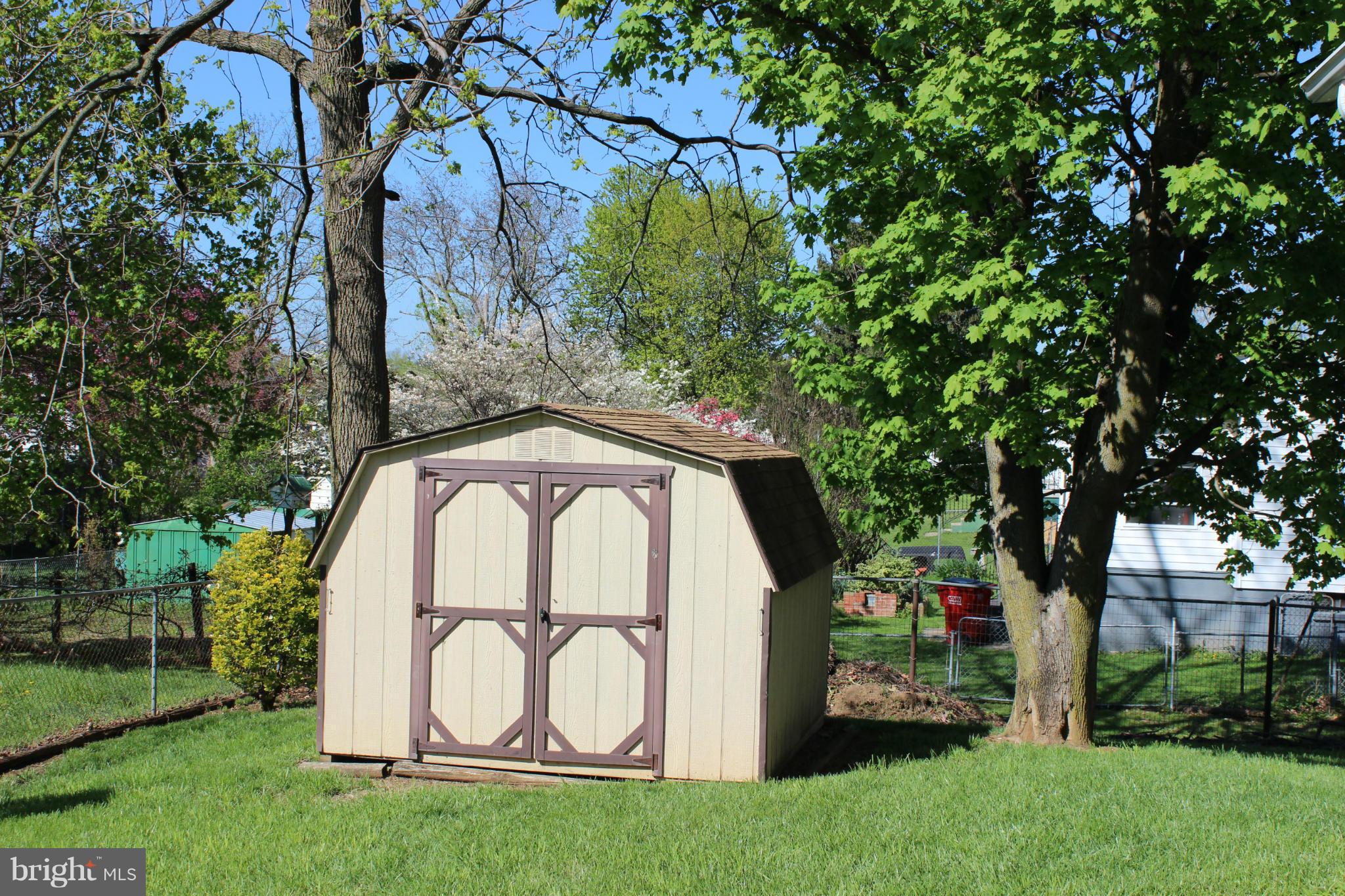110 East Fourteenth Avenue Ranson, WV 25438 - Photo 18 of 18 Storage Shed