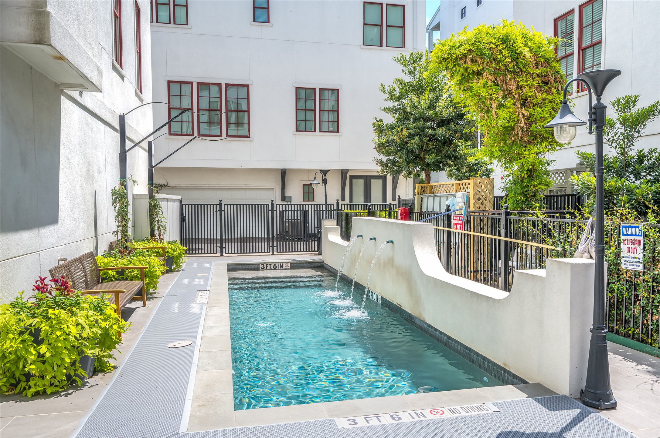 266 East 28th Street Houston, TX 77008 - Photo 4 of 33