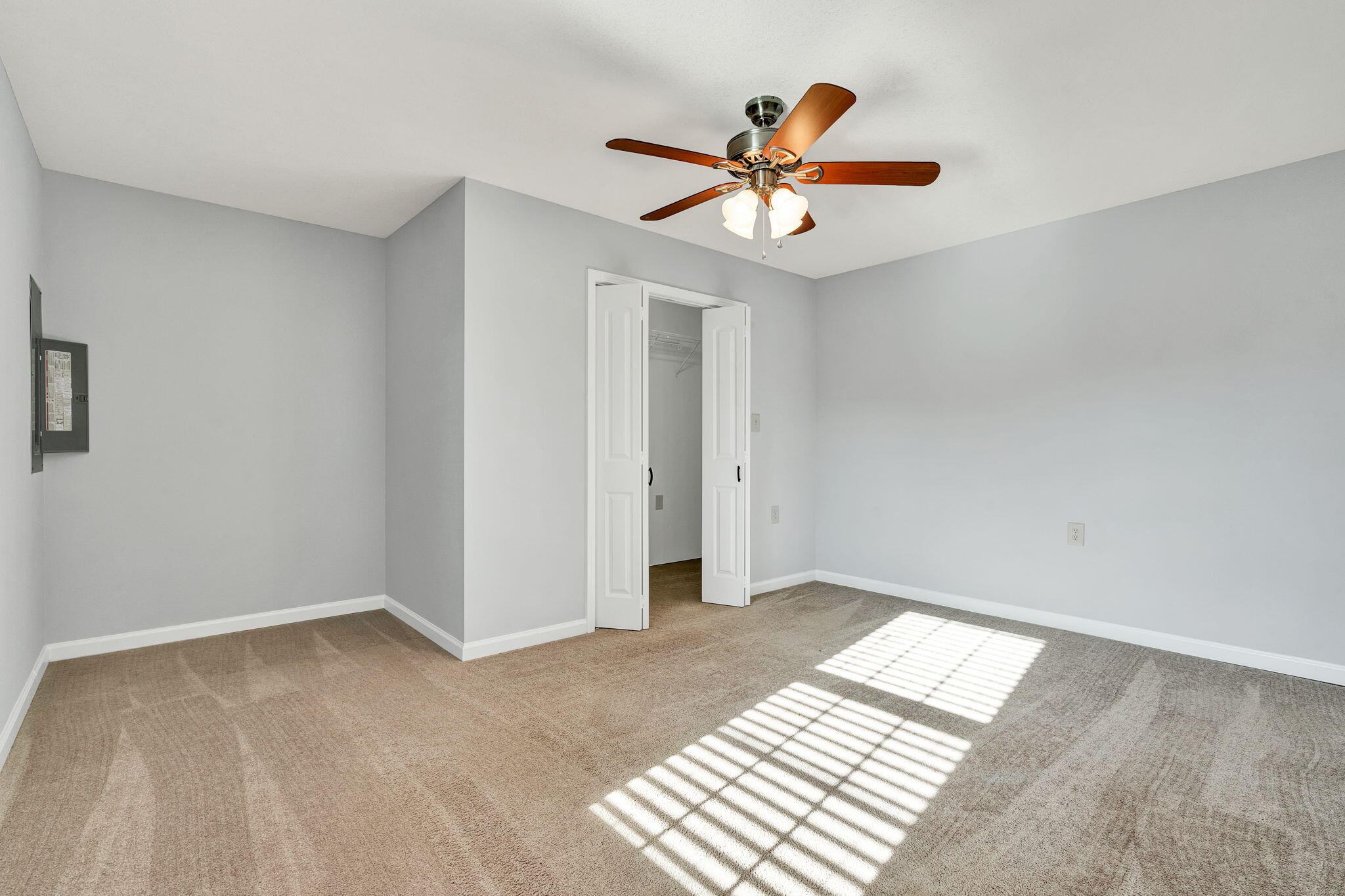 225 Laurel Drive Spring City, TN 37381 - Photo 12 of 42 26-web-or-mls-DSC06790
