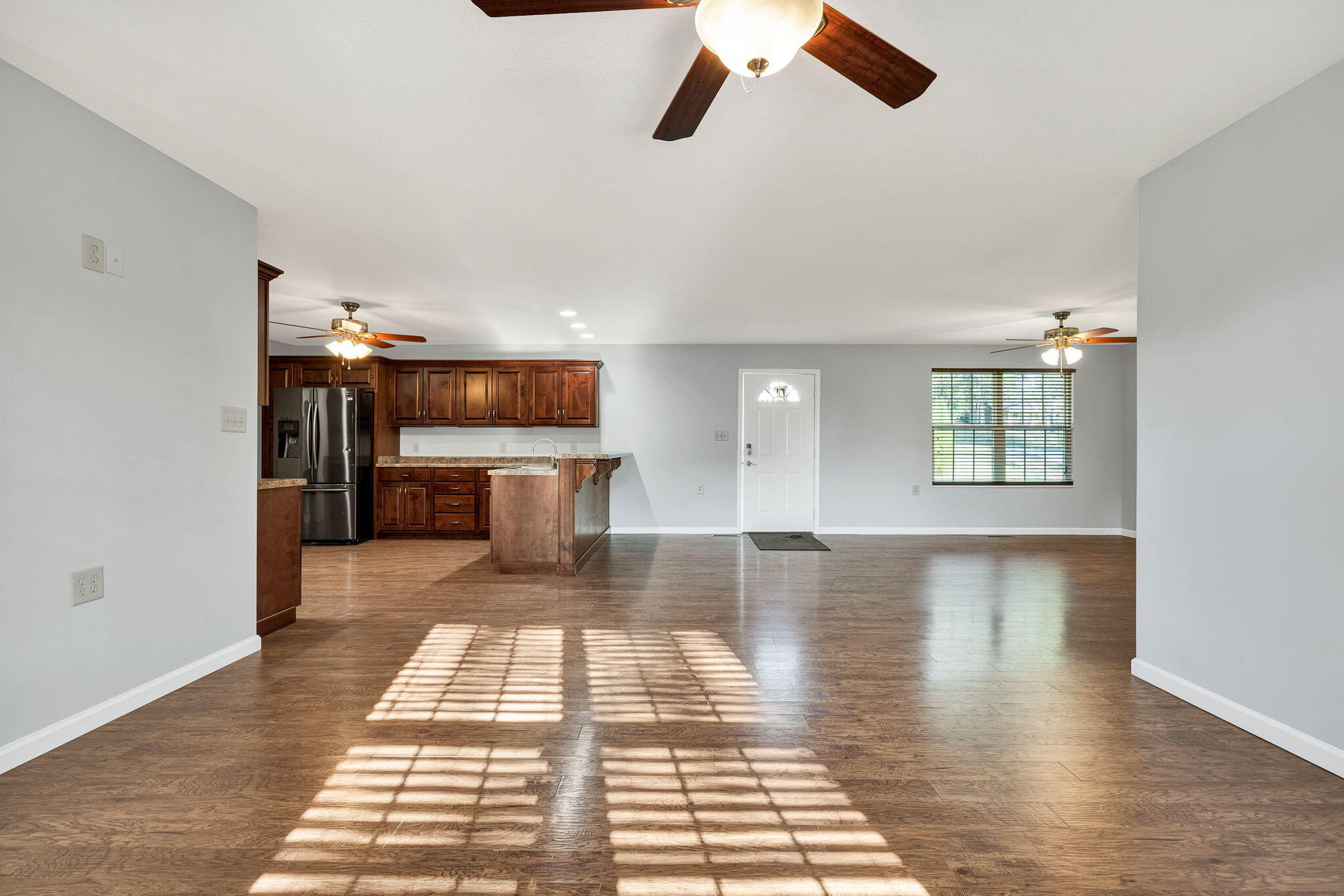225 Laurel Drive Spring City, TN 37381 - Photo 4 of 42 17-web-or-mls-DSC06732