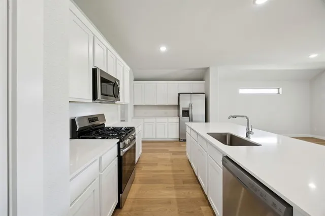 $340,490 | 9304 Lone Maverick Drive, Crowley, TX 76036