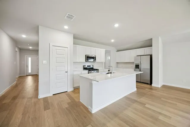 $340,490 | 9304 Lone Maverick Drive, Crowley, TX 76036