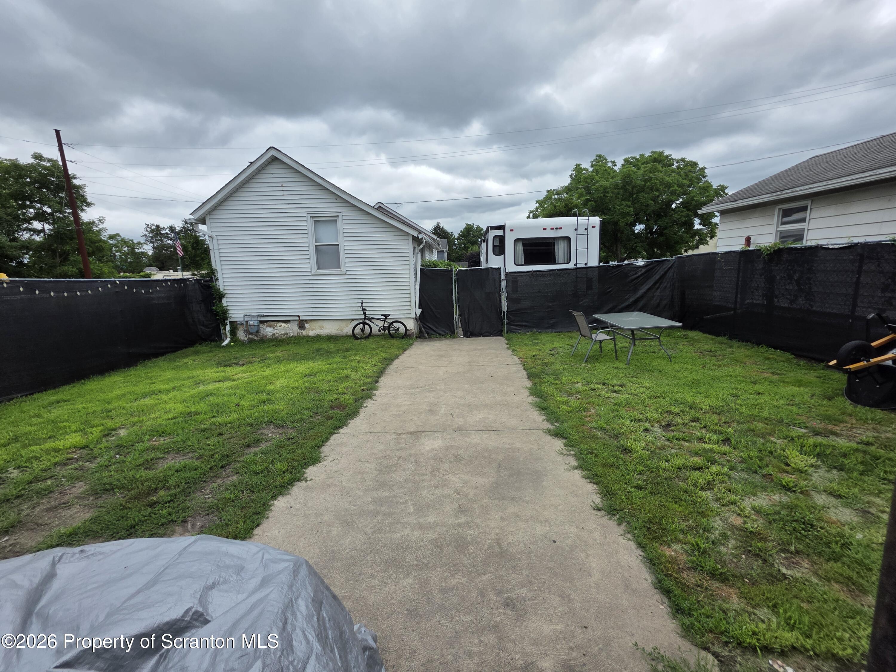 184 Mason Street Exeter, PA 18643 - Photo 4 of 39 11070