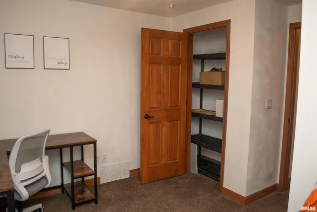 $139,900 | 714 7th Avenue, Erie, IL 61250