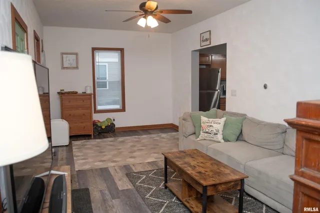 $139,900 | 714 7th Avenue, Erie, IL 61250