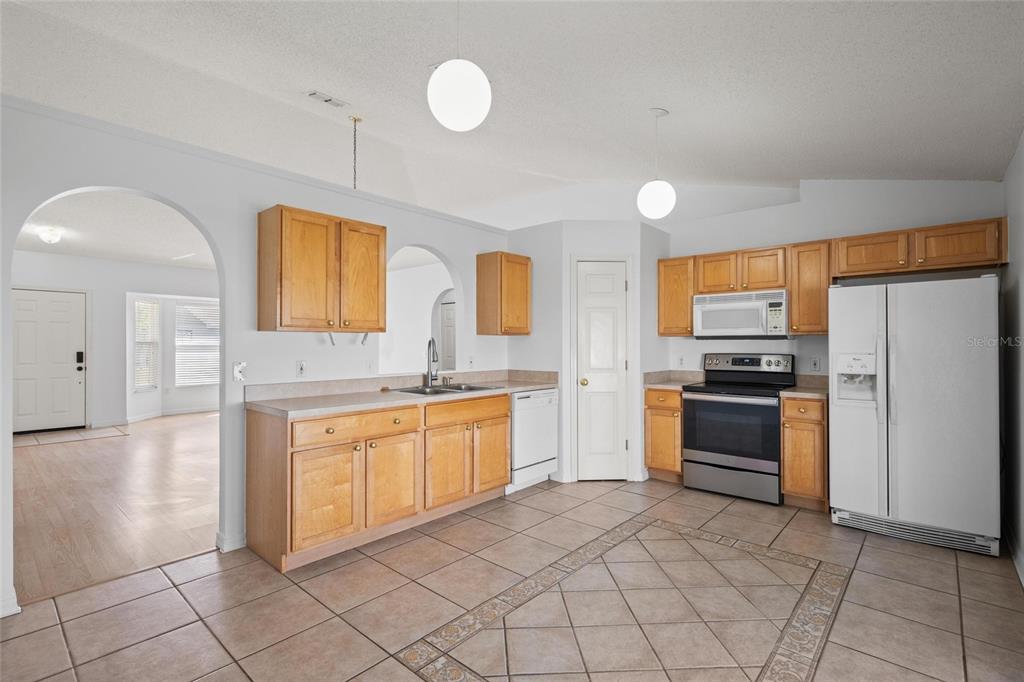 2261 Pomeroy Road Spring Hill, FL 34609 - Photo 8 of 28