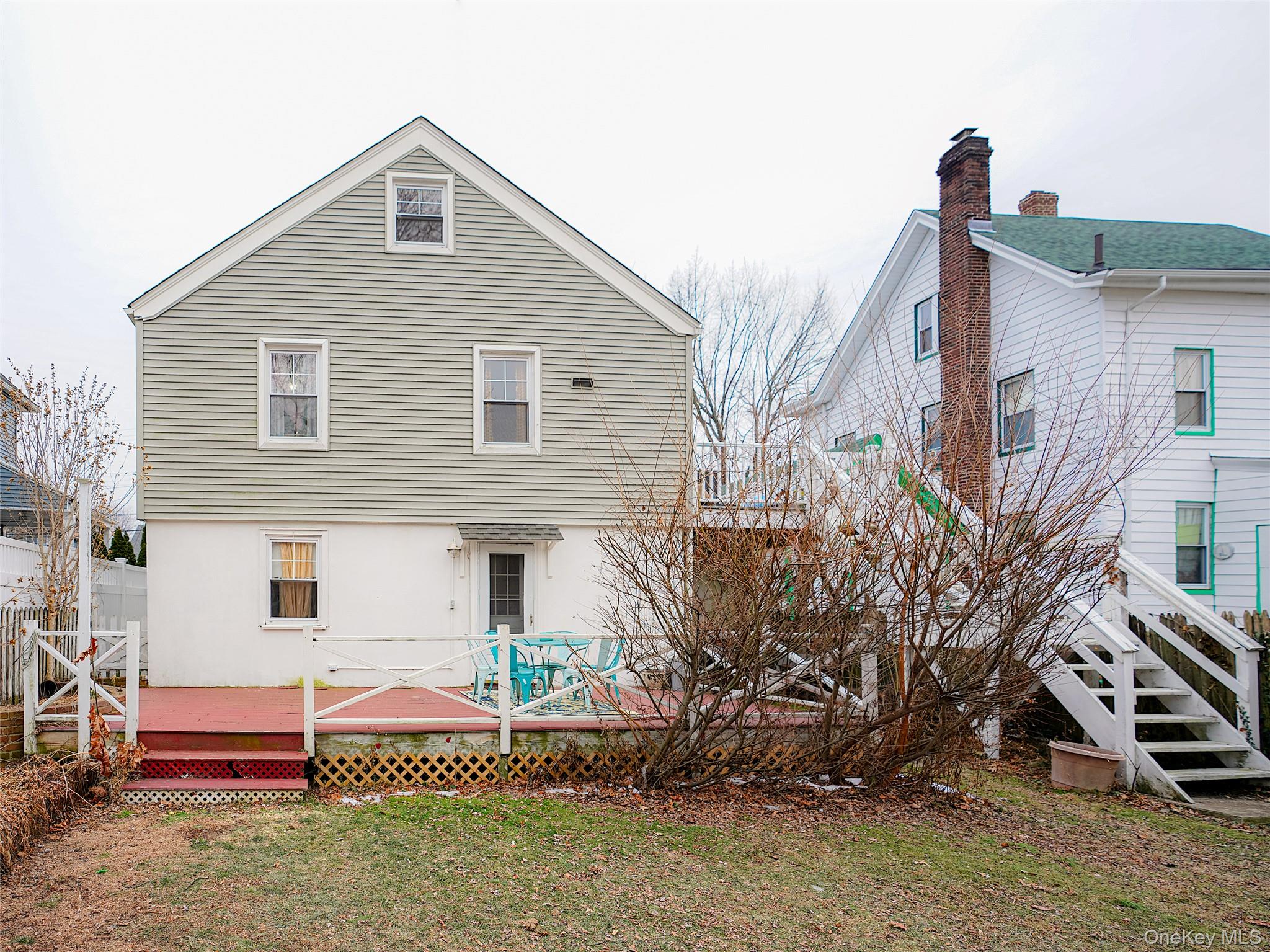 37 Centre Street Bronx, NY 10464 - Photo 27 of 32 a front view of a house with a yard
