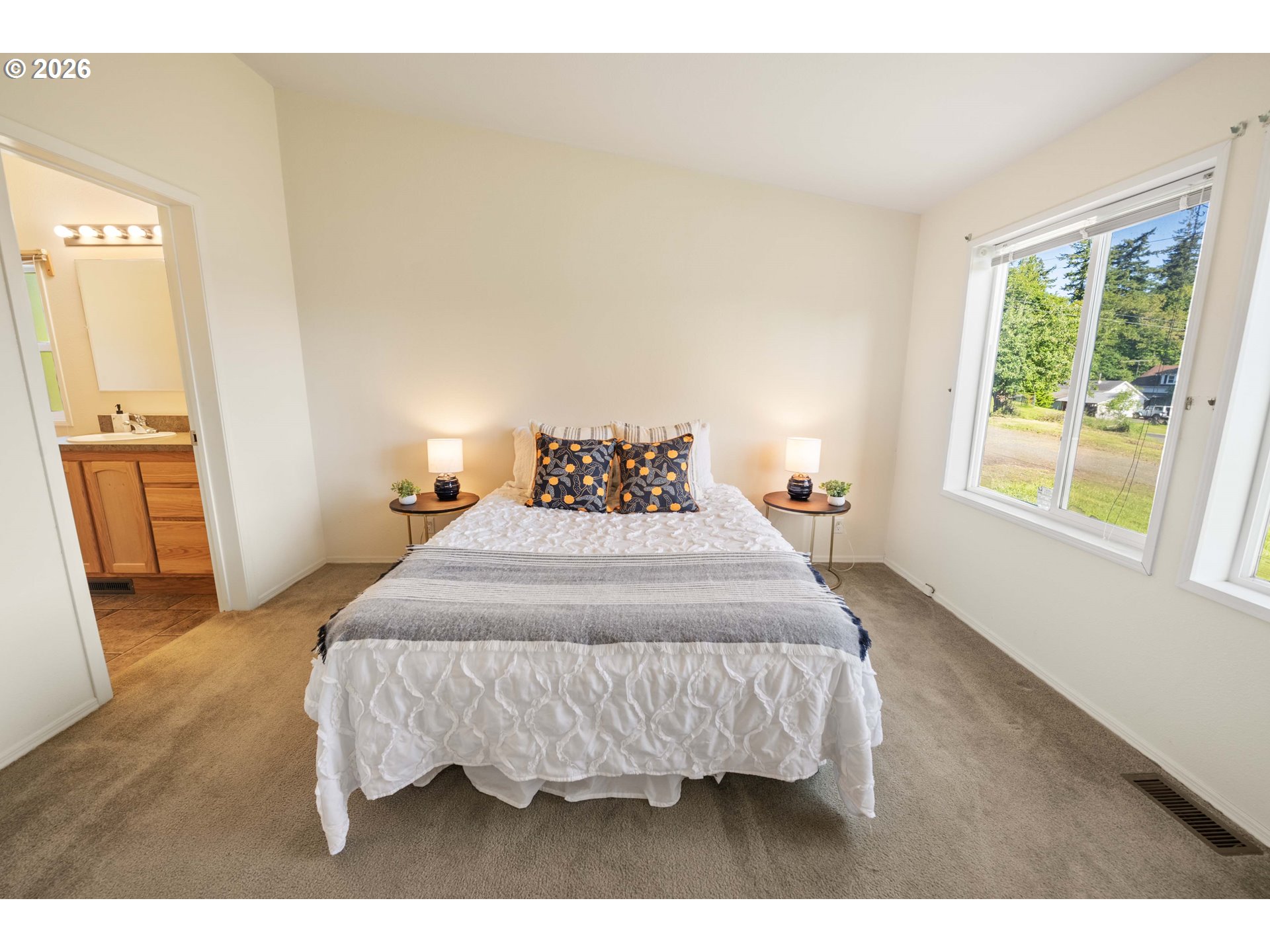 93228 Knappa Platt Road Astoria, OR 97103 - Photo 16 of 46 Bedroom