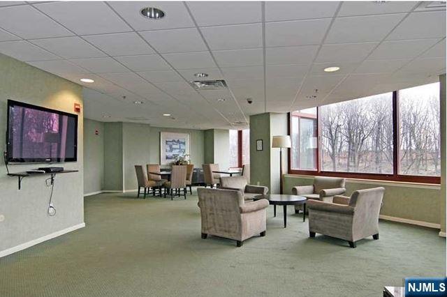 100 Old Palisade Road, Unit 1613 Fort Lee, NJ 07024 - Photo 31 of 35