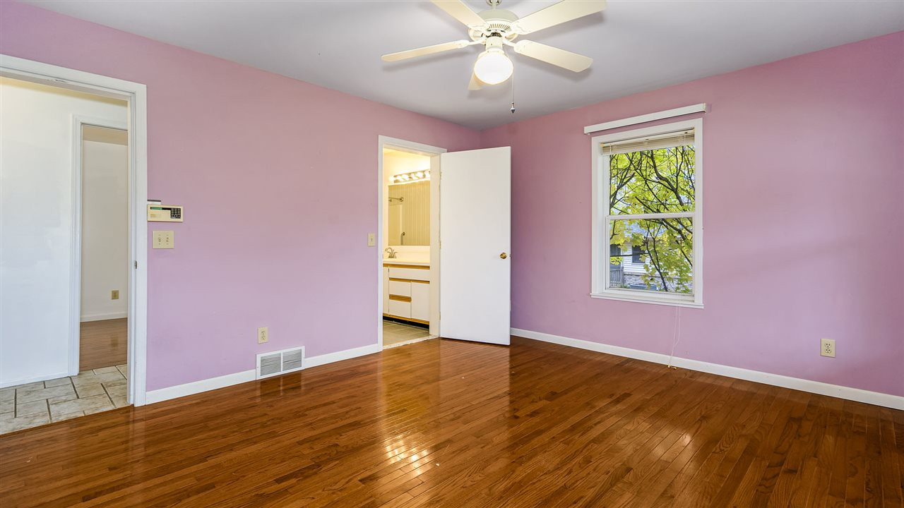 5015 Ridgecrest Drive Jackson, MI 49201 - Photo 12 of 33 Photo 12