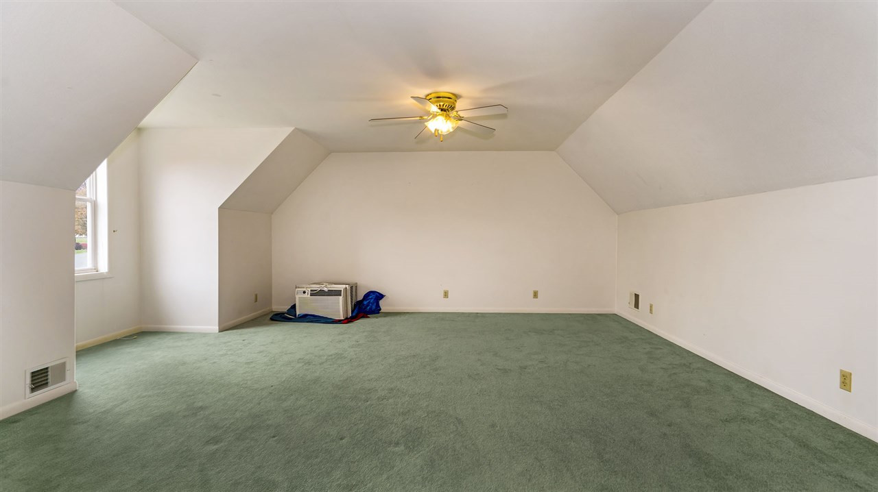5015 Ridgecrest Drive Jackson, MI 49201 - Photo 17 of 33 Photo 17