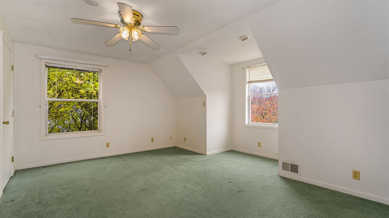 5015 Ridgecrest Drive Jackson, MI 49201 - Photo 19 of 33 Photo 19