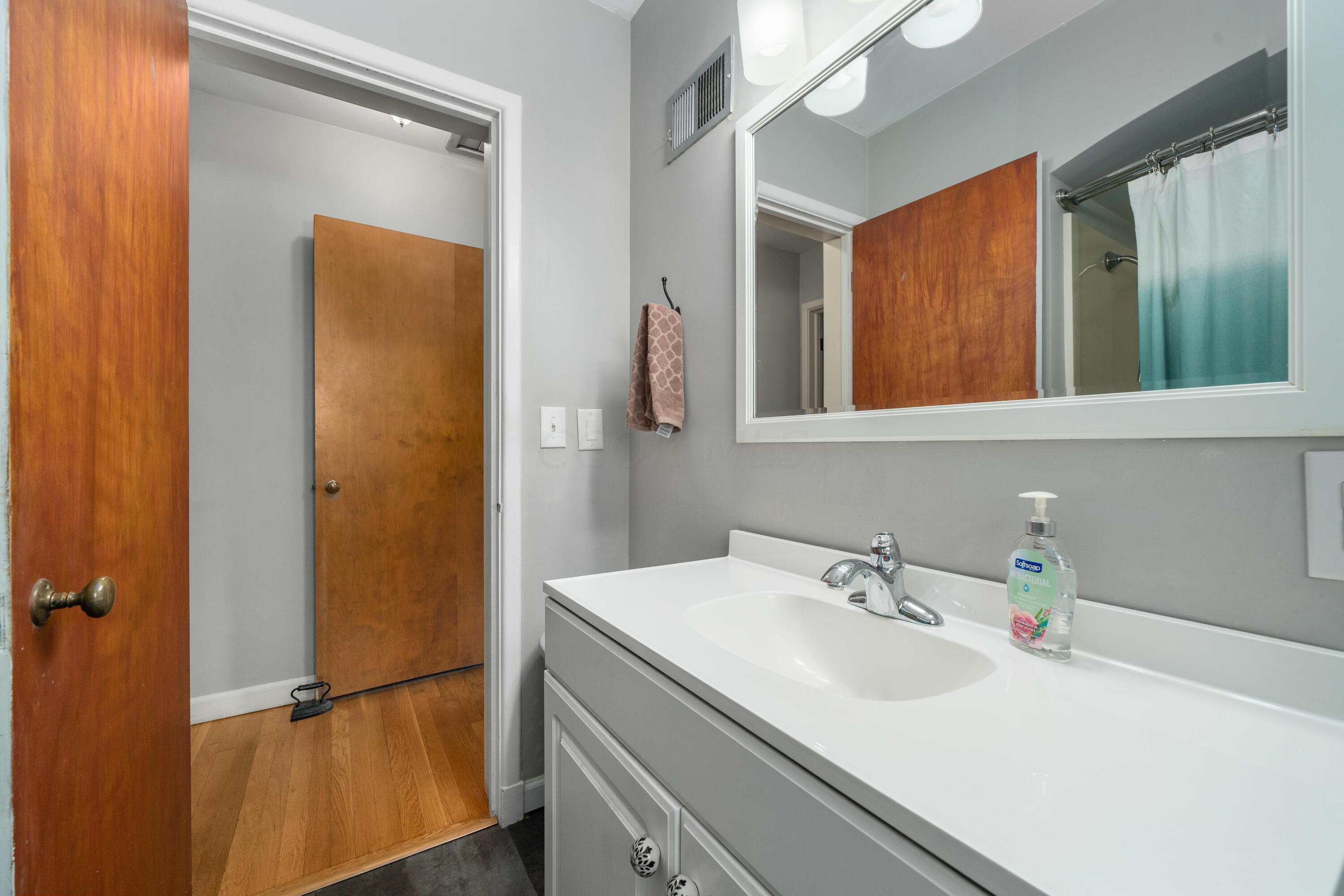 148 South Kellner Road Columbus, OH 43209 - Photo 28 of 40 DSC09180