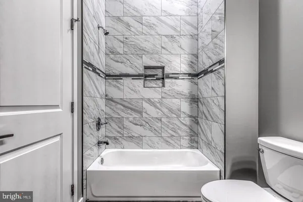 $1,995 | 1316 South Broad Street, Unit 1, Philadelphia, PA 19146