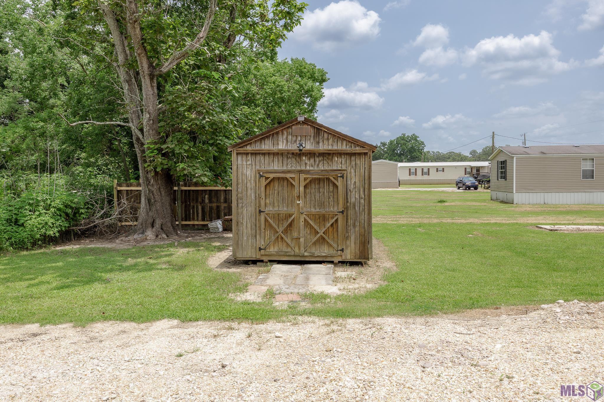 11486 Tannis Rd. St. Amant, LA 70774 - Photo 27 of 29