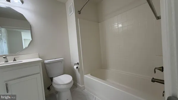 $2,235 | 139 Roosevelt Boulevard, Berlin, NJ 08009