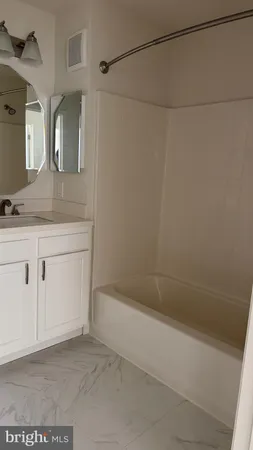 $2,235 | 139 Roosevelt Boulevard, Berlin, NJ 08009