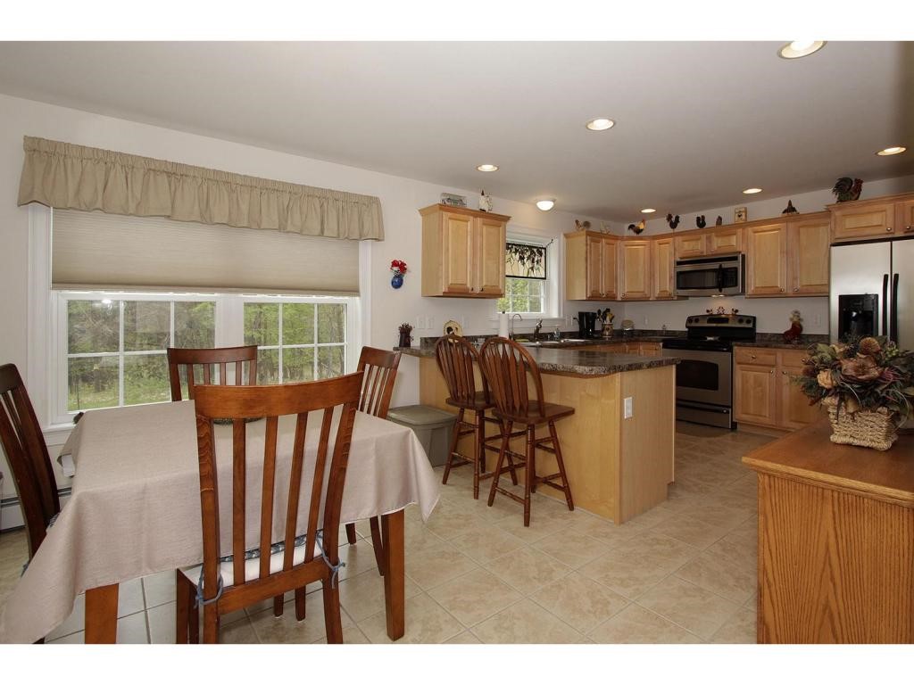 196 Bay Road Farmington, NH 03835 - Photo 6 of 36