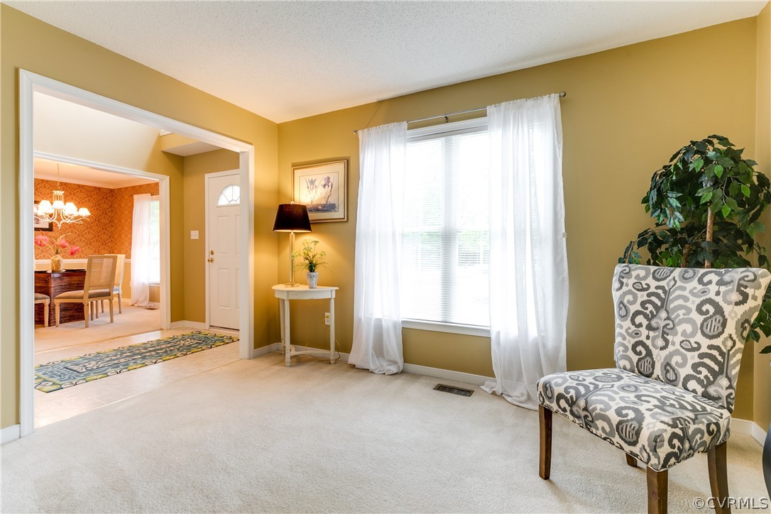 9006 Wycliff Road Chesterfield, VA 23236 - Photo 5 of 26 Gallery Image 5