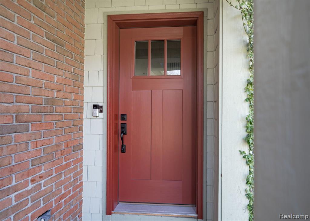 411 Cherry Tree Lane Rochester Hills, MI 48306 - Photo 4 of 61