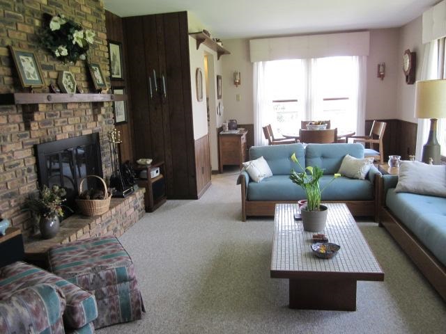 2037 Hillsdown Road Lake Summerset, IL 61019 - Photo 5 of 24 a living room with furniture and a fireplace