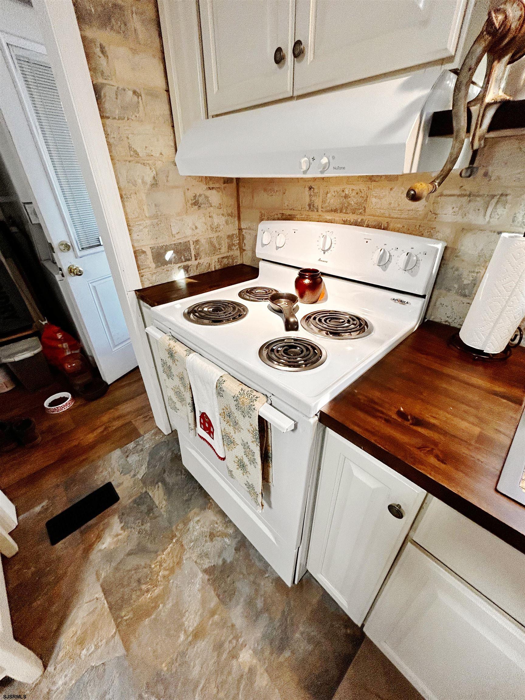260 Marshall Mill Road Malaga, NJ 08328 - Photo 12 of 19 a utility room with dryer and washer