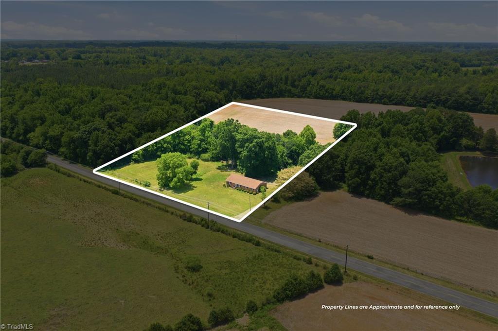 3075 County Farm Road Gibsonville, NC 27249 - Photo 4 of 26