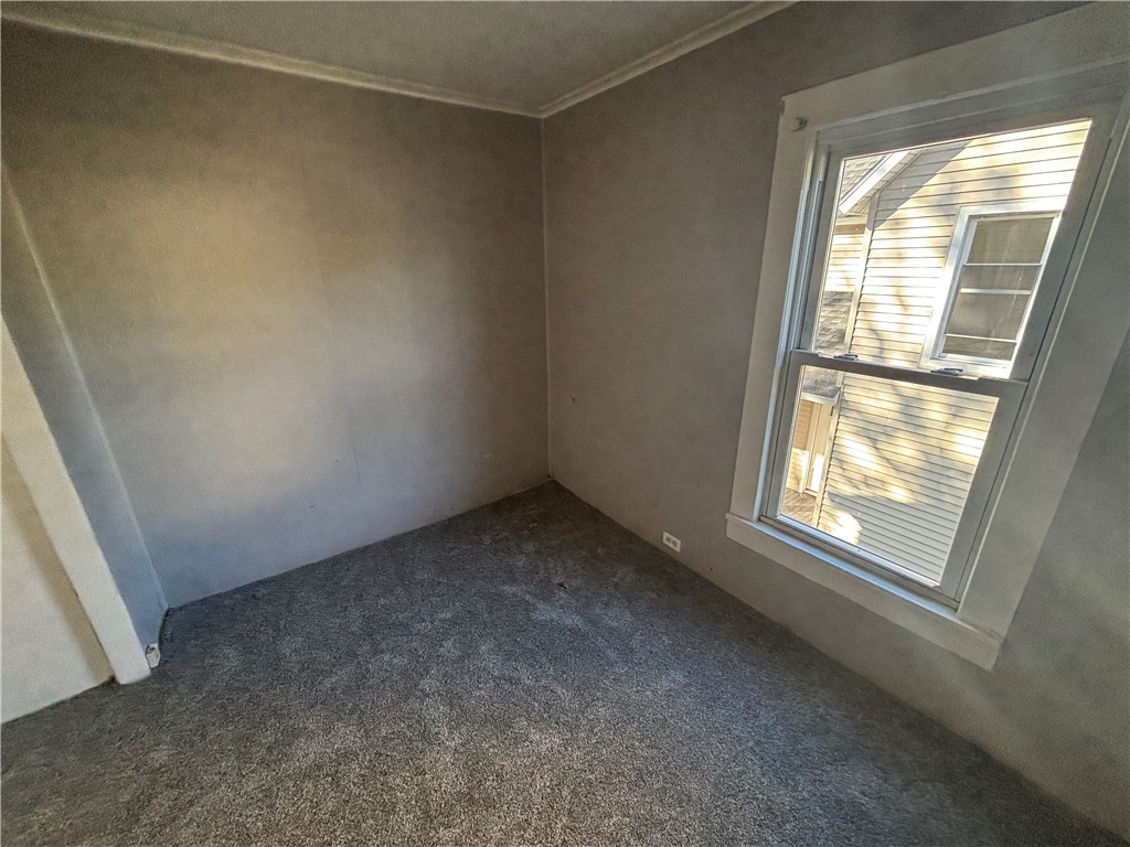 121 Sterling Street, Unit UPSTAIRS Corning, NY 14830 - Photo 3 of 9