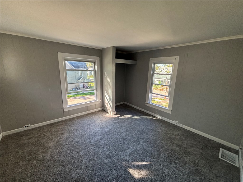 121 Sterling Street, Unit UPSTAIRS Corning, NY 14830 - Photo 5 of 9