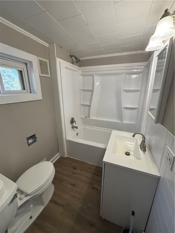 121 Sterling Street, Unit UPSTAIRS Corning, NY 14830 - Photo 7 of 9