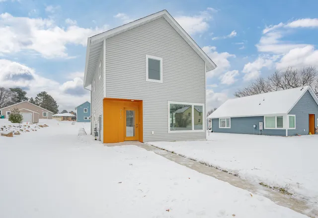 $180,000 | 712 Northwest 8th Avenue, Grand Rapids, MN 55744