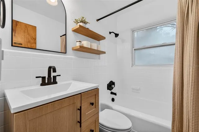 $424,900 | 1021 35th Avenue North, St. Petersburg, FL 33704