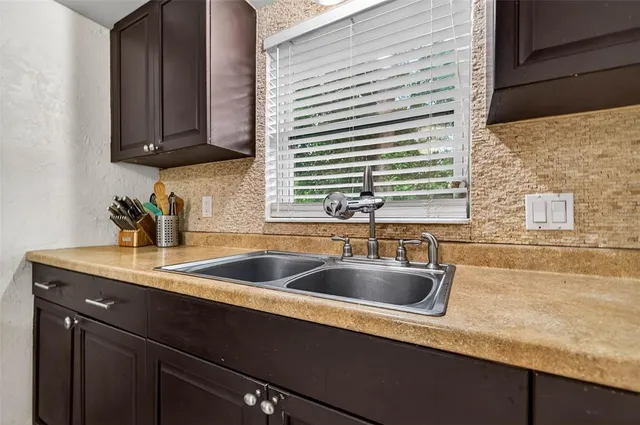 $424,900 | 1021 35th Avenue North, St. Petersburg, FL 33704