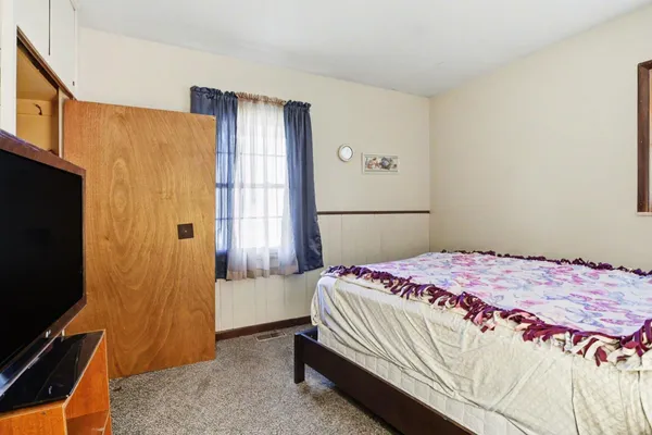 $205,000 | 2325 Fair Oaks Drive East, Niles, MI 49120