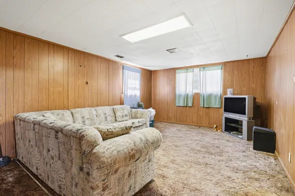 $205,000 | 2325 Fair Oaks Drive East, Niles, MI 49120