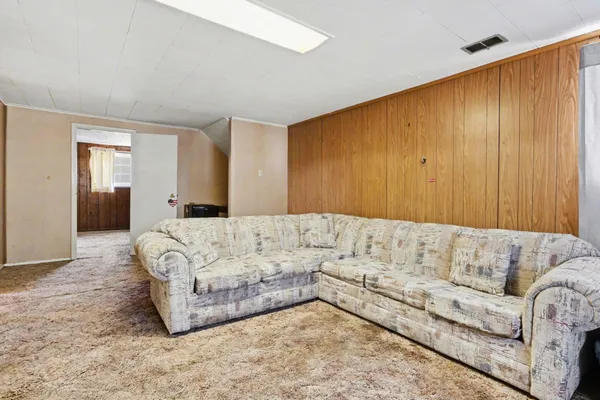 $205,000 | 2325 Fair Oaks Drive East, Niles, MI 49120