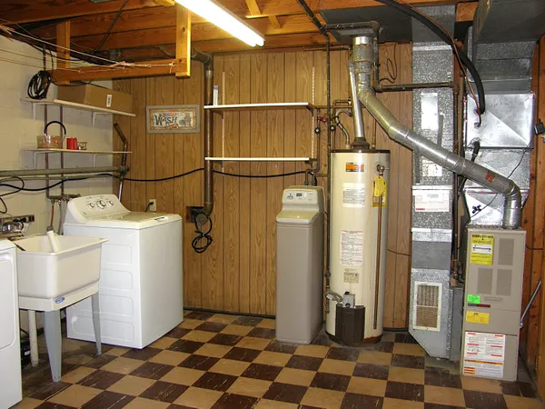 $205,000 | 2325 Fair Oaks Drive East, Niles, MI 49120