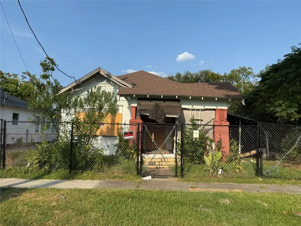 $178,900 | 2316 Everett Street, Houston, TX 77009