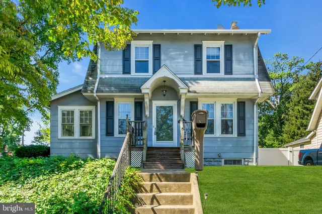 $350,000 | 235 Maple Avenue, Delanco, NJ 08075