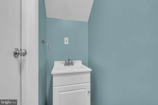 $350,000 | 235 Maple Avenue, Delanco, NJ 08075